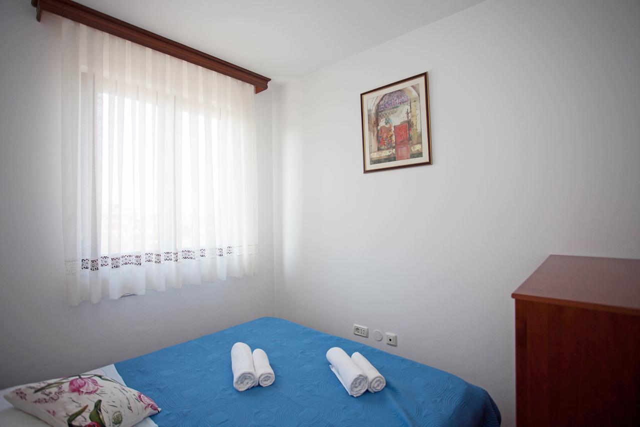 Apartment Pia روفينج المظهر الخارجي الصورة