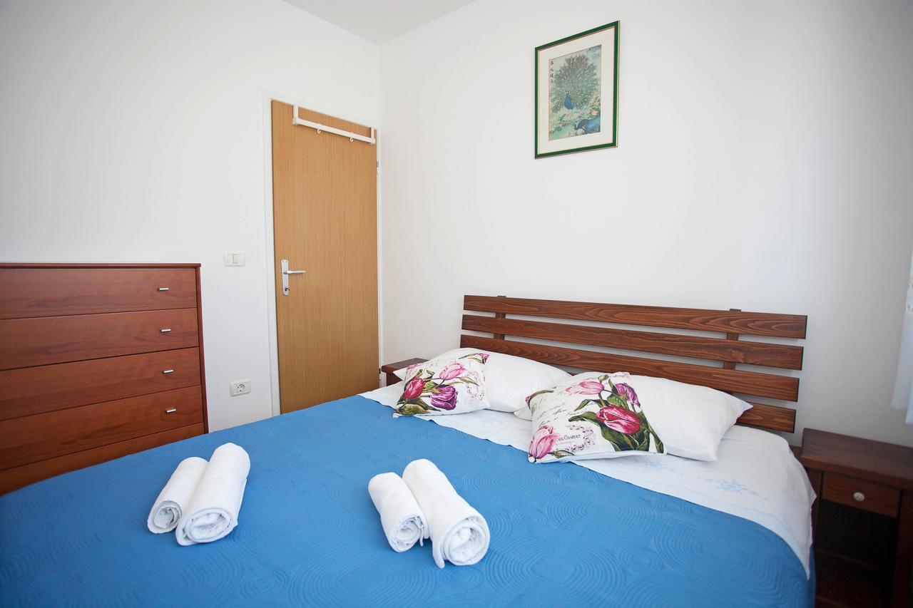 Apartment Pia روفينج المظهر الخارجي الصورة